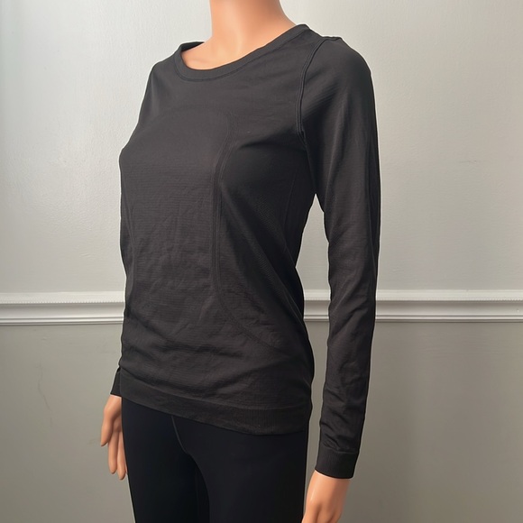 Lululemon Swiftly Tech Long Sleeve (Breeze) *Relaxed Fit - Picture 10 of 15